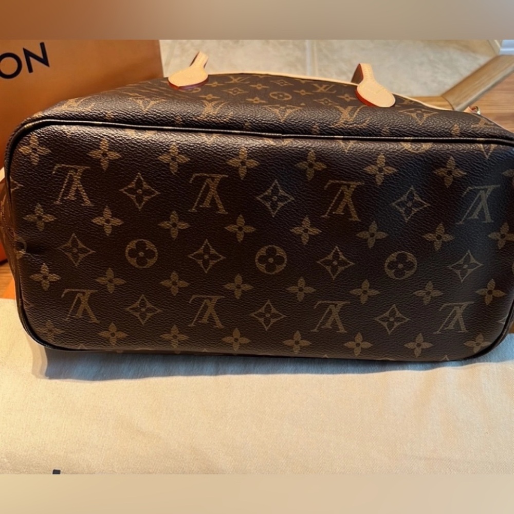 Louis Vuitton NEVERFULL MM - Picture 6 of 10